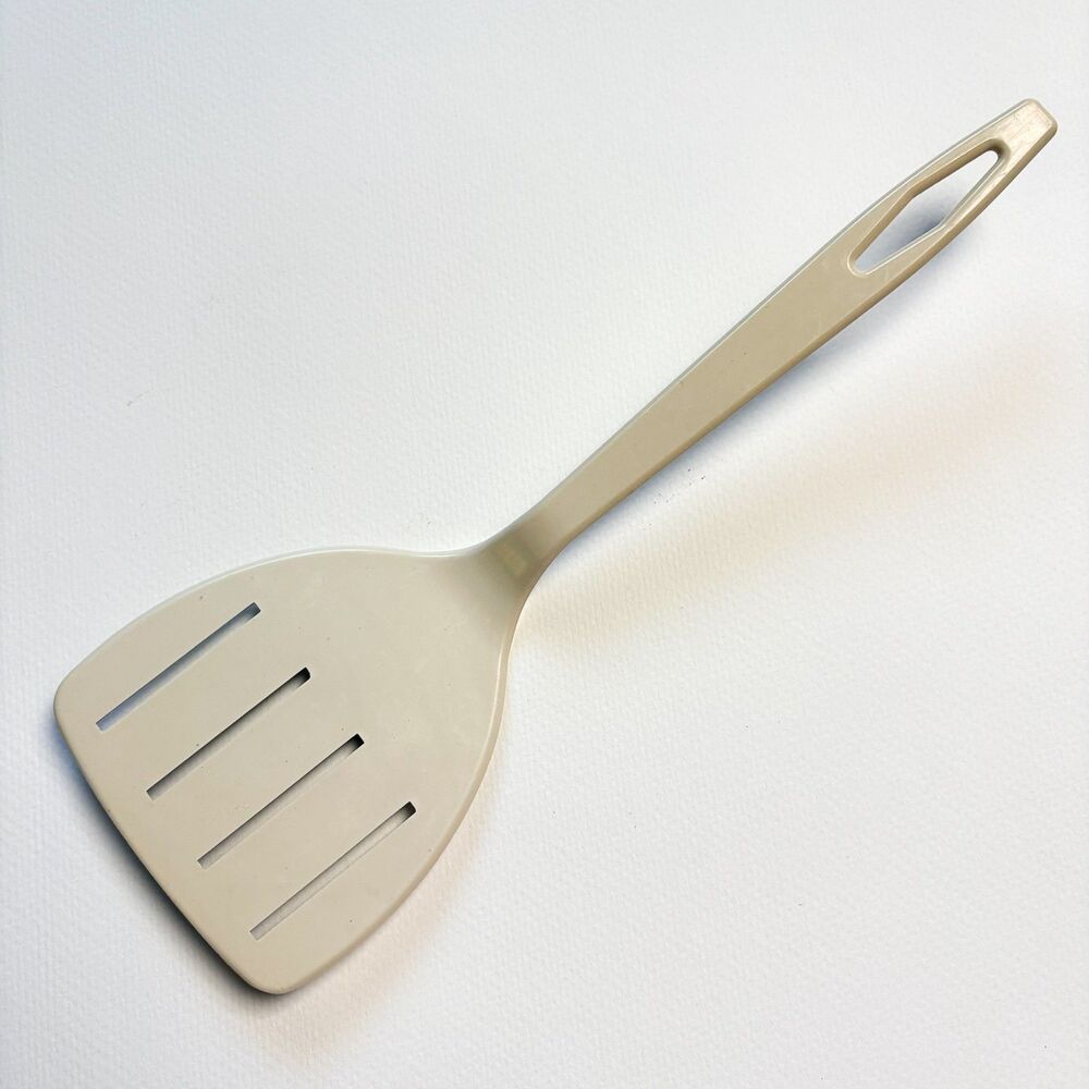 Vintage Tailor Made Products Spatula Beige Slotted Turner Kitchen Utensil Good